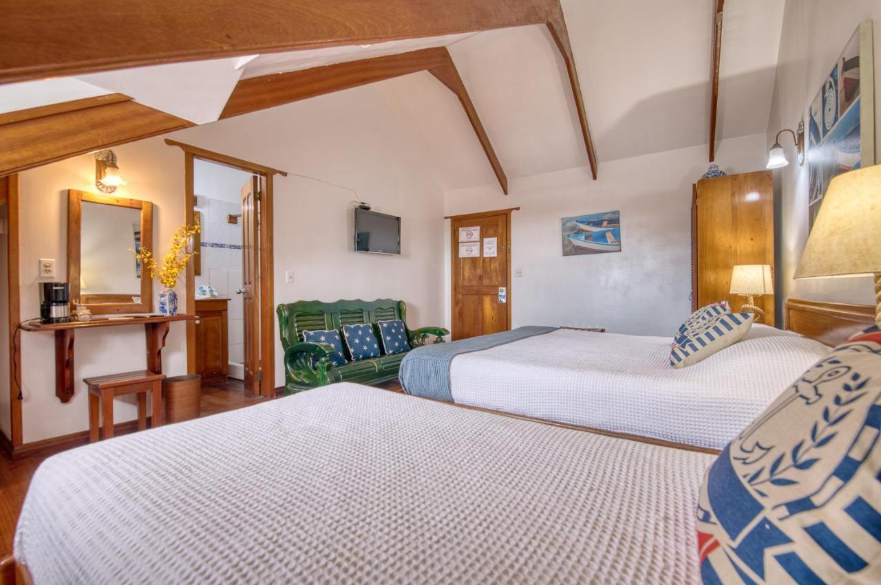 Hotel Hotel Bocas Del Toro 4*