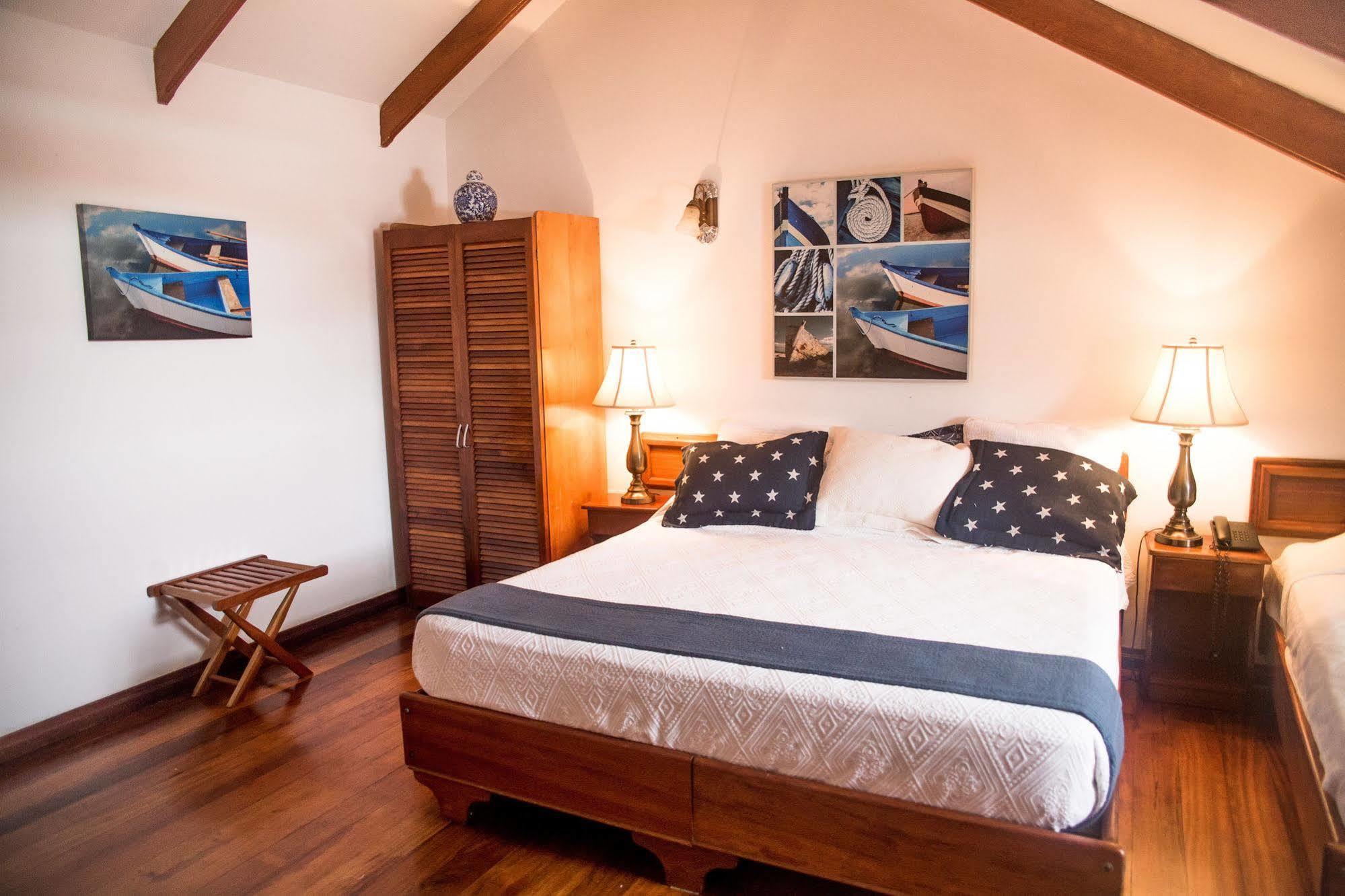 Hotel Bocas Del Toro 4*